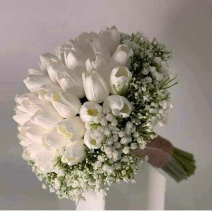 ⁦مسكة عروسة ورد التوليب والجبسو فيلا⁩ - الصورة ⁦1⁩