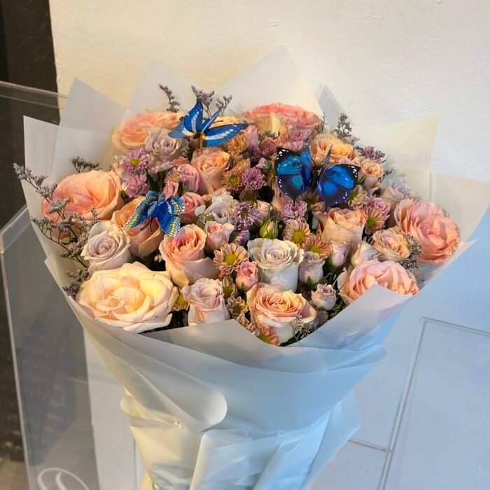 ⁦باقة الفراشه الزرقاء⁩ - الصورة ⁦1⁩