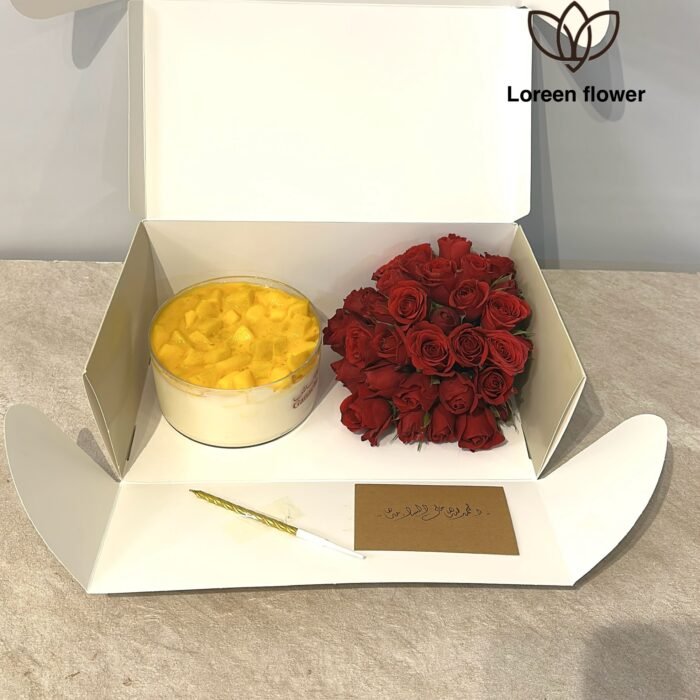 ⁦باقة ورود حمراء مع كيكة جاناش⁩ - الصورة ⁦1⁩