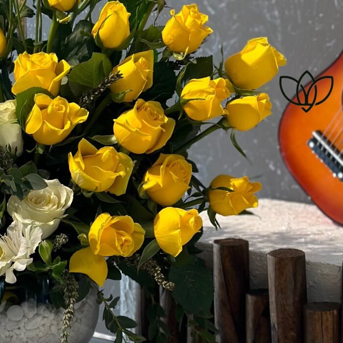 ⁦باقة ورد الشمس المشرقة⁩ - الصورة ⁦2⁩