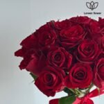 ⁦باقة ورد حمراء كلاسيك⁩ - الصورة ⁦4⁩