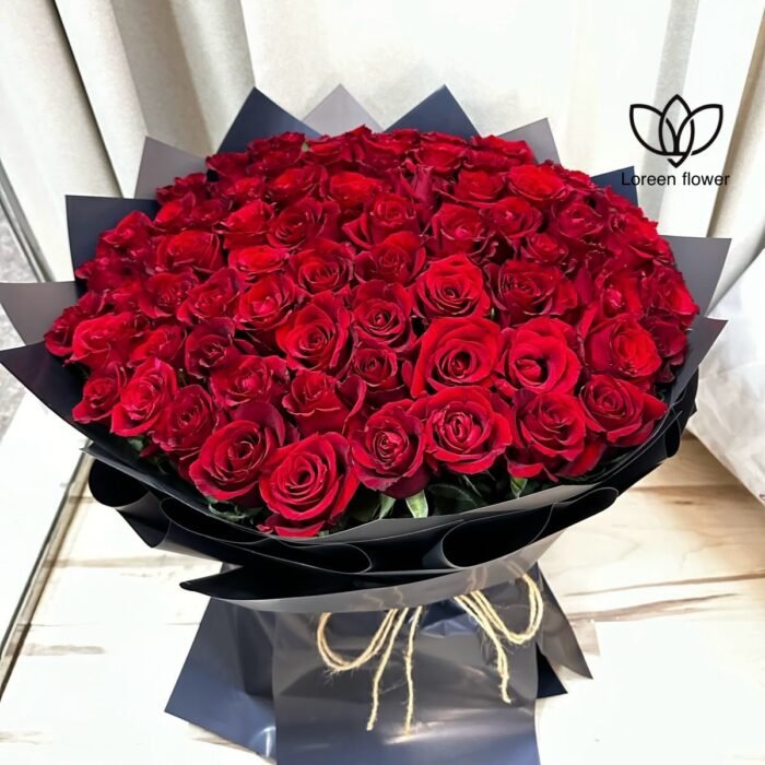 ⁦باقة ورد حمراء⁩ - الصورة ⁦1⁩